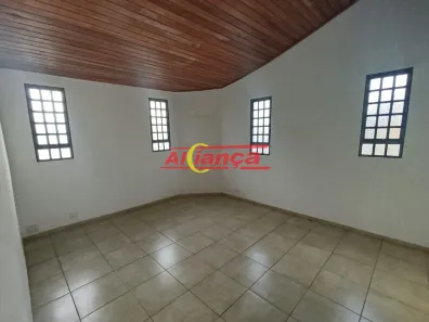 Casa com 3 Quartos para alugar, 90m² no Vila Barros, Guarulhos