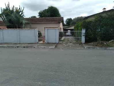 Casa com 3 Quartos à venda, 100m² no Vila Nossa Senhora de Fátima, Resende