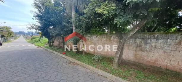 Lote/Terreno à venda, 330m² no Itacolomi, Balneário Piçarras