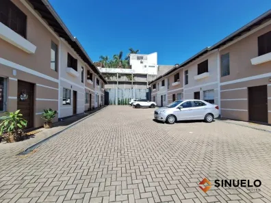 Casa de Condomínio com 2 Quartos para venda ou aluguel, 73m² no Operário, Novo Hamburgo