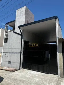 Sobrado com 4 Quartos à venda, 130m² no Jardim Santa Tereza, Taubaté