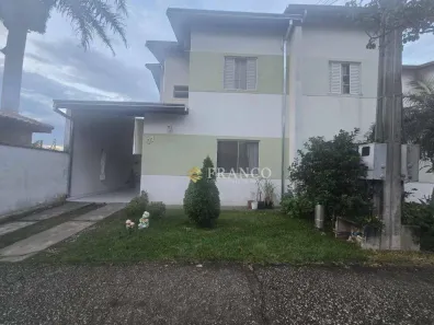 Casa de Condomínio com 3 Quartos à venda, 90m² no Piracangaguá, Taubaté