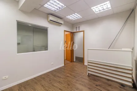 Sala Comercial para alugar, 100m² no República, São Paulo