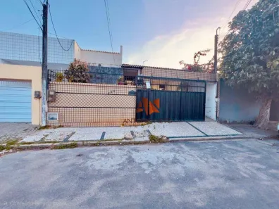 Casa com 5 Quartos à venda, 400m² no Cambeba, Fortaleza