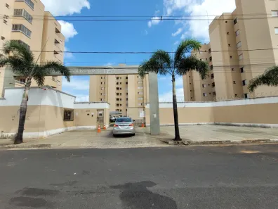 Apartamento com 2 Quartos para alugar, 48m² no Jardim Europa, Uberlândia