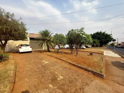 Casa com 4 Quartos à venda, 230m² no Conjunto Guanabara, Uberaba