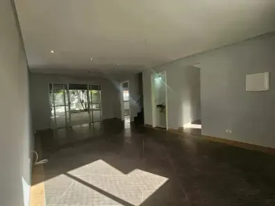 Sobrado com 3 Quartos à venda, 136m² no Loteamento Villa Branca, Jacareí