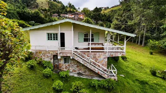 Casa com 3 Quartos à venda, 268m² no Passos da Mantiqueira, Campos do Jordão