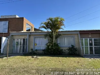 Casa com 2 Quartos à venda, 103m² no Cassino, Rio Grande