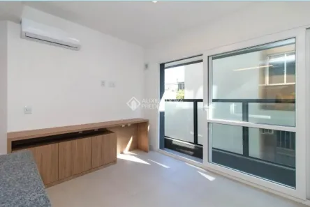 Apartamento com 1 Quarto para alugar, 34m² no Farroupilha, Porto Alegre