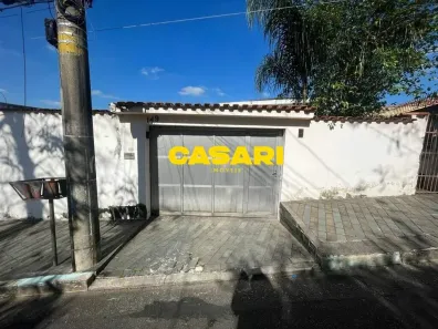Sobrado com 6 Quartos à venda, 454m² no Jardim Teles de Menezes, Santo André