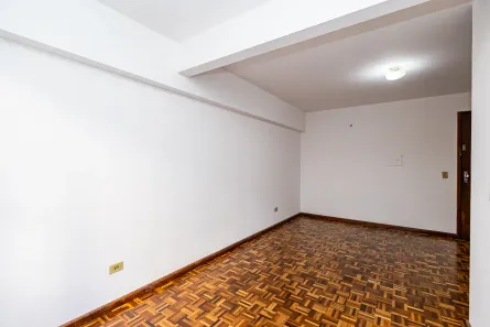 Apartamento com 1 Quarto para alugar, 23m² no Centro, Curitiba