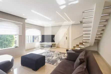 Sobrado com 4 Quartos à venda, 197m² no Vila Carrão, São Paulo