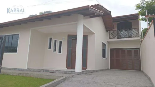 Casa com 4 Quartos para alugar, 220m² no Jardim Cidade de Florianópolis, São José