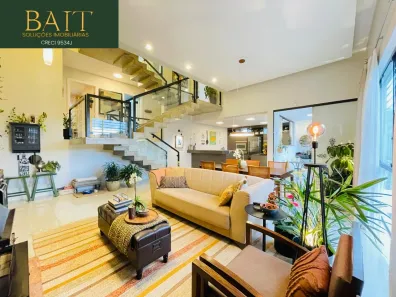 Sobrado com 4 Quartos à venda, 320m² no Bom Retiro, Joinville