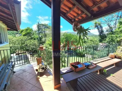 Casa de Condomínio com 5 Quartos à venda, 236m² no Mata Paca, Niterói