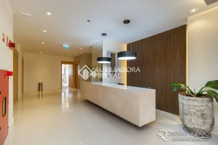 Sala Comercial à venda, 38m² no Passo da Areia, Porto Alegre