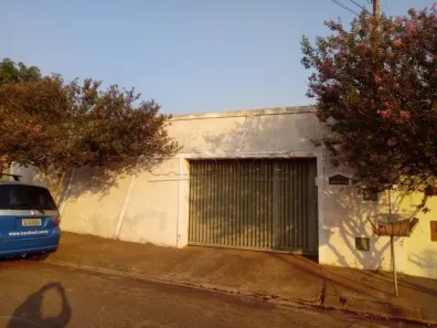 Casa com 2 Quartos à venda, 170m² no Parque São Paulo (Vila Xavier), Araraquara