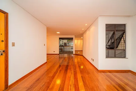 Apartamento com 4 Quartos à venda, 249m² no Centro, Juiz de Fora