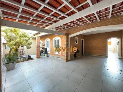Casa com 3 Quartos à venda, 180m² no Cidade Jardim, Jacareí