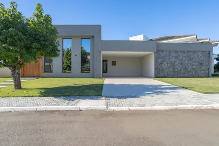 Casa de Condomínio com 3 Quartos à venda, 267m² no Colônia Dona Luíza, Ponta Grossa