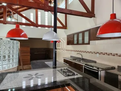 Sobrado com 3 Quartos para alugar, 280m² no Uvaranas, Ponta Grossa