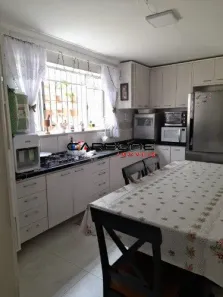 Sobrado com 4 Quartos à venda, 220m² no Vila Regente Feijó, São Paulo