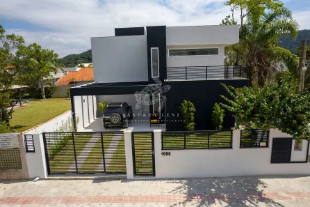 Casa com 2 Quartos à venda, 174m² no Mariscal, Bombinhas