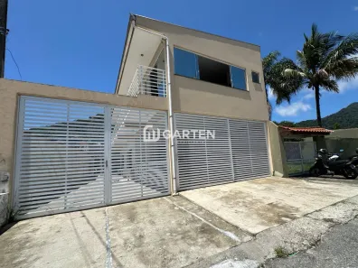 Sobrado com 2 Quartos à venda, 179m² no Sertãozinho, Matinhos