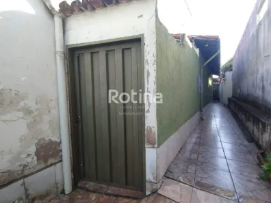 Casa com 1 Quarto para alugar, 50m² no Tibery, Uberlândia