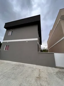 Apartamento com 2 Quartos para alugar, 50m² no Ubatiba, Maricá