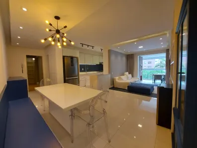 Apartamento com 2 Quartos para alugar, 104m² no Agronômica, Florianópolis
