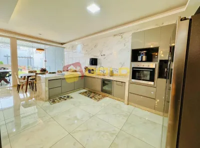 Casa com 3 Quartos à venda, 325m² no Vigilato Pereira, Uberlândia