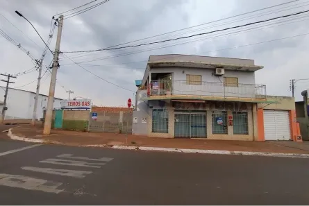 Sobrado com 3 Quartos à venda, 460m² no Conjunto Maurício Arantes, Rio Verde