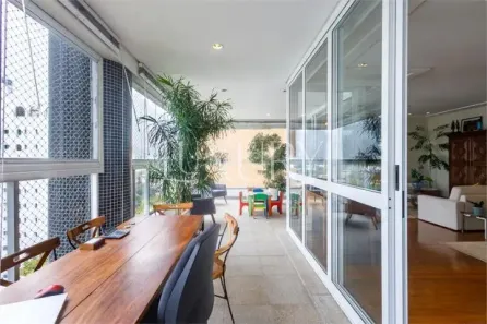 Apartamento com 4 Quartos à venda, 258m² no Vila Madalena, São Paulo