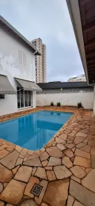 Casa com 3 Quartos para alugar, 235m² no Jardim Macedo, Ribeirão Preto