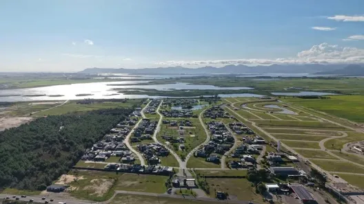 Lote/Terreno à venda, 600m² no Atlântida-Sul, Osório