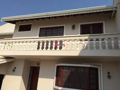 Sobrado com 3 Quartos à venda, 182m² no Vila Galvão, Jundiaí