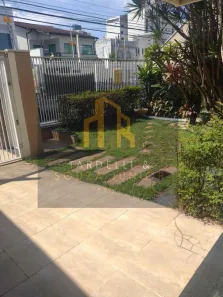 com 6 Quartos para alugar, 452m² no Centro, Mogi das Cruzes