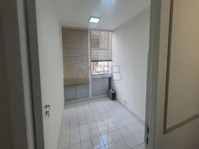 Sala Comercial para alugar, 28m² no Sé, São Paulo