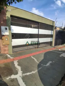 Casa com 3 Quartos à venda, 132m² no Loteamento Chamonix, Londrina