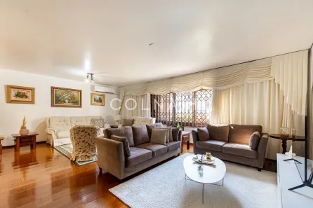 Casa com 3 Quartos à venda, 250m² no Chácara das Pedras, Porto Alegre