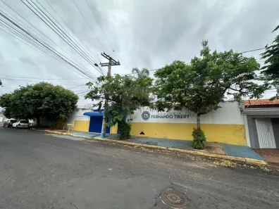 Galpão/Depósito/Armazém para alugar, 900m² no Presidente Roosevelt, Uberlândia