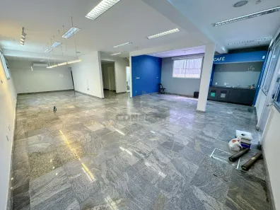 Imóvel Comercial com 3 Quartos para alugar, 180m² no Praia do Canto, Vitória