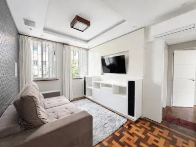 Apartamento com 2 Quartos para alugar, 51m² no Passo da Areia, Porto Alegre