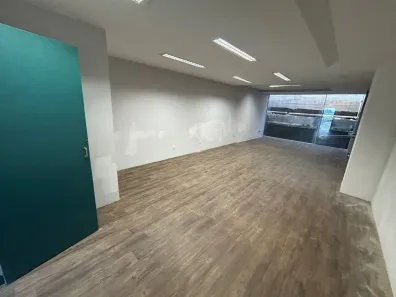 Sala Comercial para alugar, 200m² no Saco Grande, Florianópolis