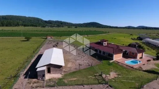 Fazenda/Sítio com 4 Quartos à venda, 40000m² no Lami, Porto Alegre