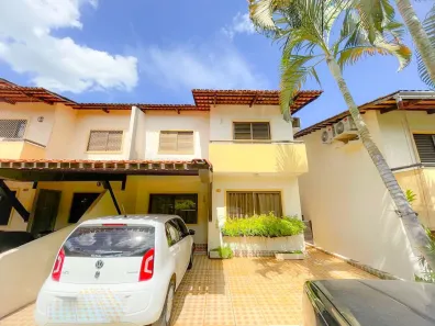 Casa de Condomínio com 3 Quartos à venda, 115m² no Jardim Vitória, Goiânia