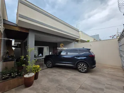Casa com 3 Quartos à venda, 130m² no Plano Diretor Sul, Palmas