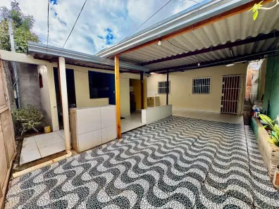 Casa com 2 Quartos à venda, 128m² no Del Lago II, Brasília